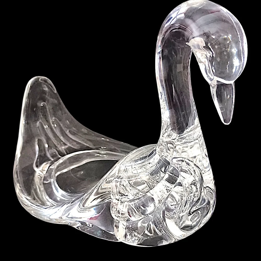 Vintage Lucite Swan Towel‎ Holder Clear Acrylic Guest Washcloth 80s MCM Graceful